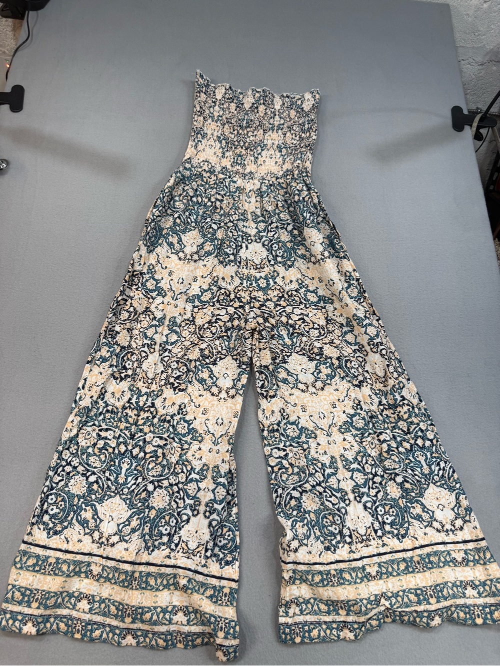 Blue Island Boho Wide-Leg Smocked strapless Jumpsuit pockets in Cream & Teal XS - Picture 3 of 9